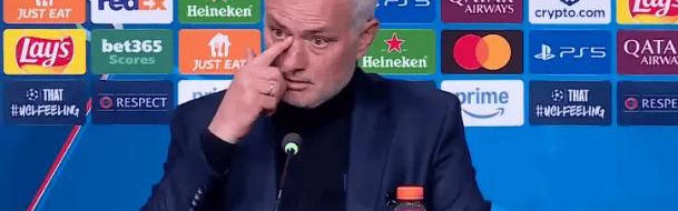 穆里尼奥直言不讳引发争议！本菲卡失利背后真相，球迷怒斥再甩锅