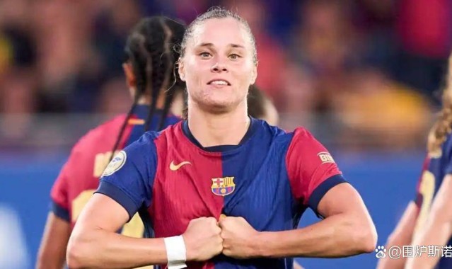 6-2大胜欧冠德比！巴萨狂轰6球，皇马孤将双响难救主