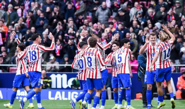 西甲第21轮激情对决：马德里竞技主场3比0完胜马略卡