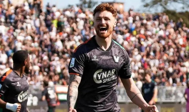 杀疯了！欧洲次级联赛：14队抢意甲门票，沙尔克只差一步回德甲