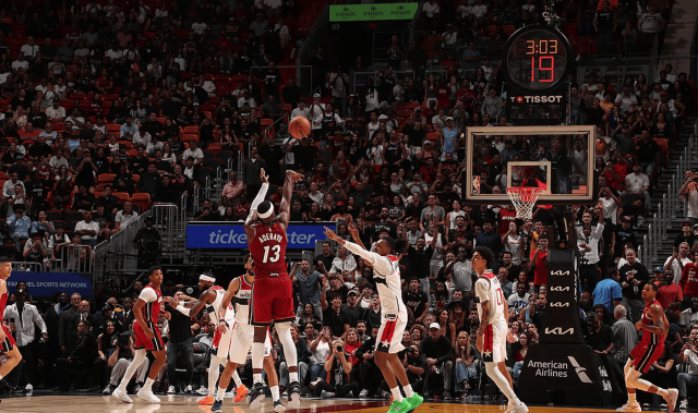 尼克杨狂喷阿德巴约：科比怕要气得在坟墓里翻身了