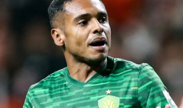 十万欧买来德甲“水货”中卫！北京国安想解约达万，经纪人要拿钱来谈