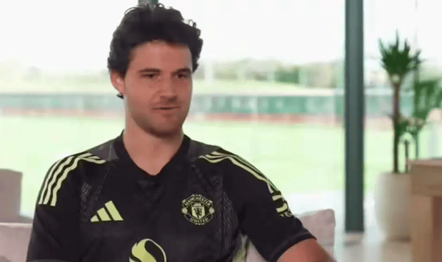 稳坐帅位！卡里克转正成定局，曼联新主帅尘埃落定