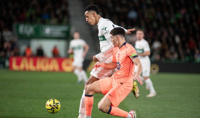 西甲-亚马尔闪击破门费兰建功+屡失良机 巴萨3-1埃尔切