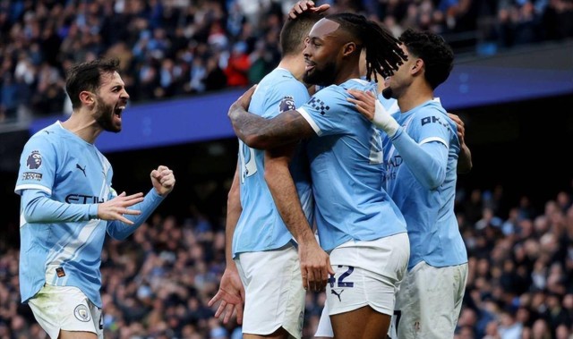 曼城2-0狼队终结四轮不胜，新援格伊首秀出色，争冠悬念回来了