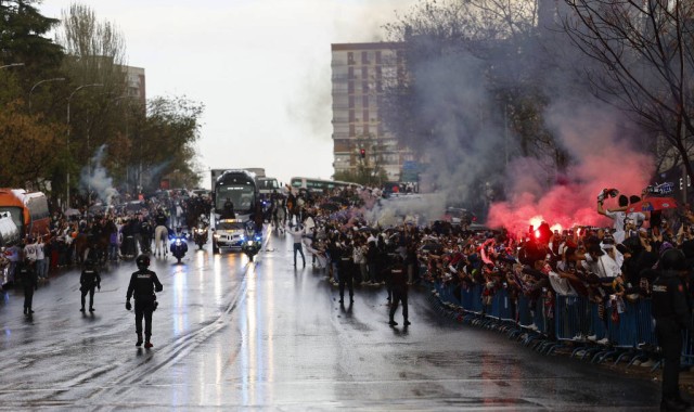 欧冠鏖战间的野心：拜仁盯上纽卡边锋安东尼·戈登，今夏或成转折