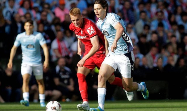 随着24岁日本球星2球+比分6-1，德甲第8横扫西甲第6，进欧联4强