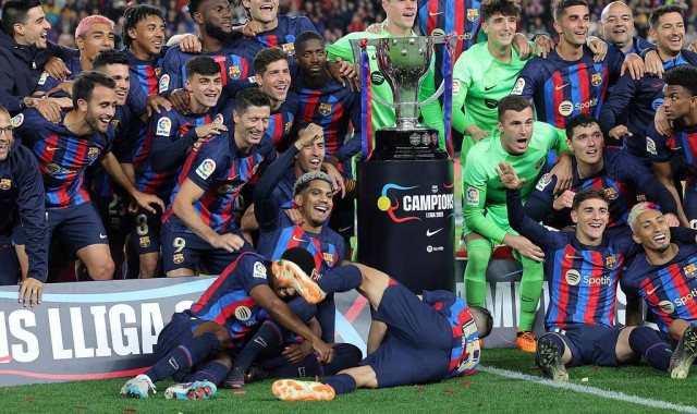 巴塞罗那VS纽卡斯尔联：欧冠1/8决赛次回合比分预测与赛事分析