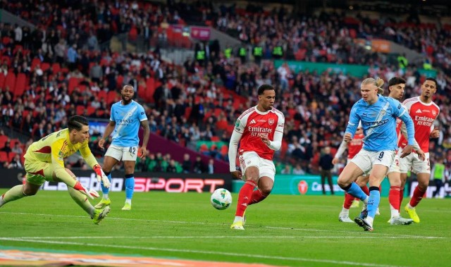 阿森纳0-2告负曼城，四冠王梦想梦碎，阿尔特塔战术被质疑过于保守